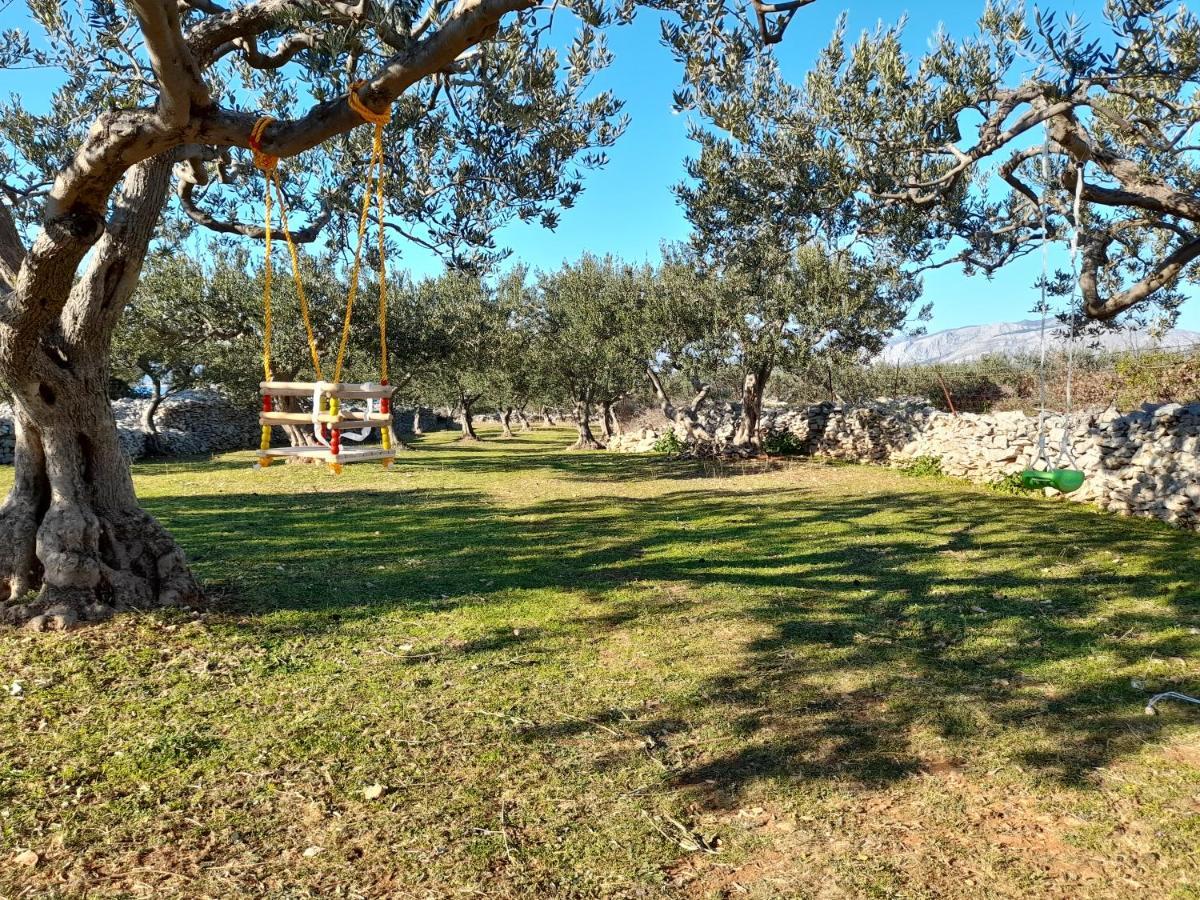 Villa Little Hill Postira Buitenkant foto