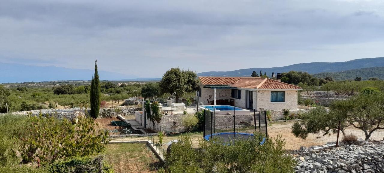 Villa Little Hill Postira Buitenkant foto